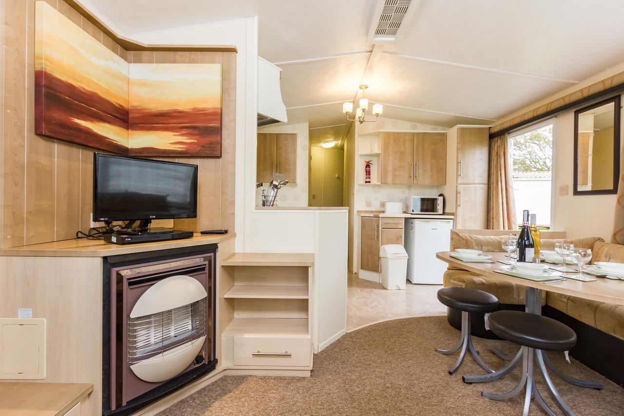 Orchards Holiday Park Каус Стая снимка