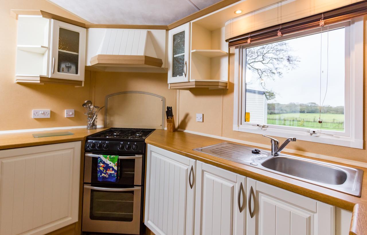 Orchards Holiday Park Каус Стая снимка